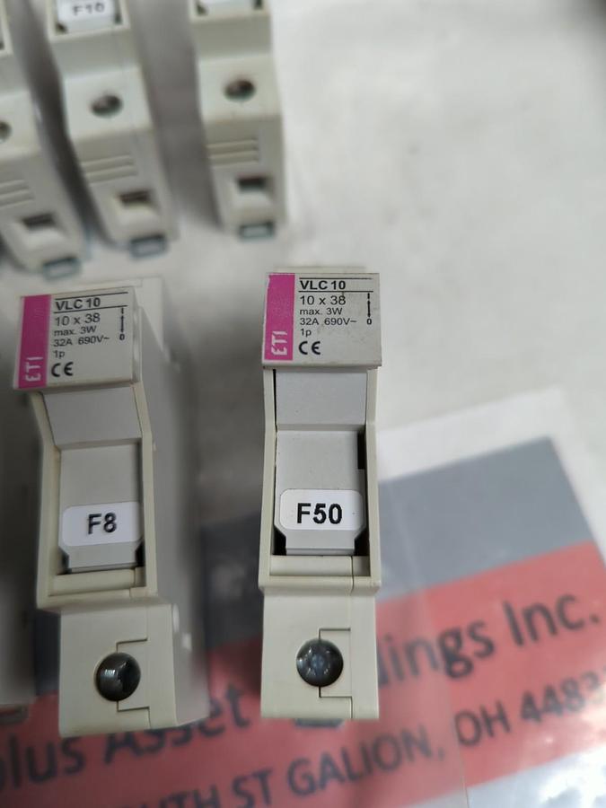 Used ETI,VLC10,FUSE HOLDER 10X38 32 AMP 1-POLE 600V LOT OF 15 PRE-OWNED