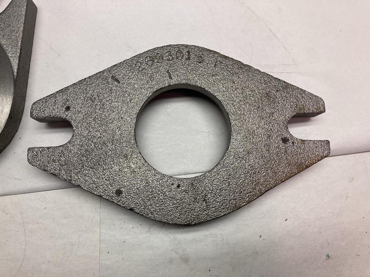 Unbranded,PPU2693015 96870090,Machined Flange Seal Glands LOT OF 2