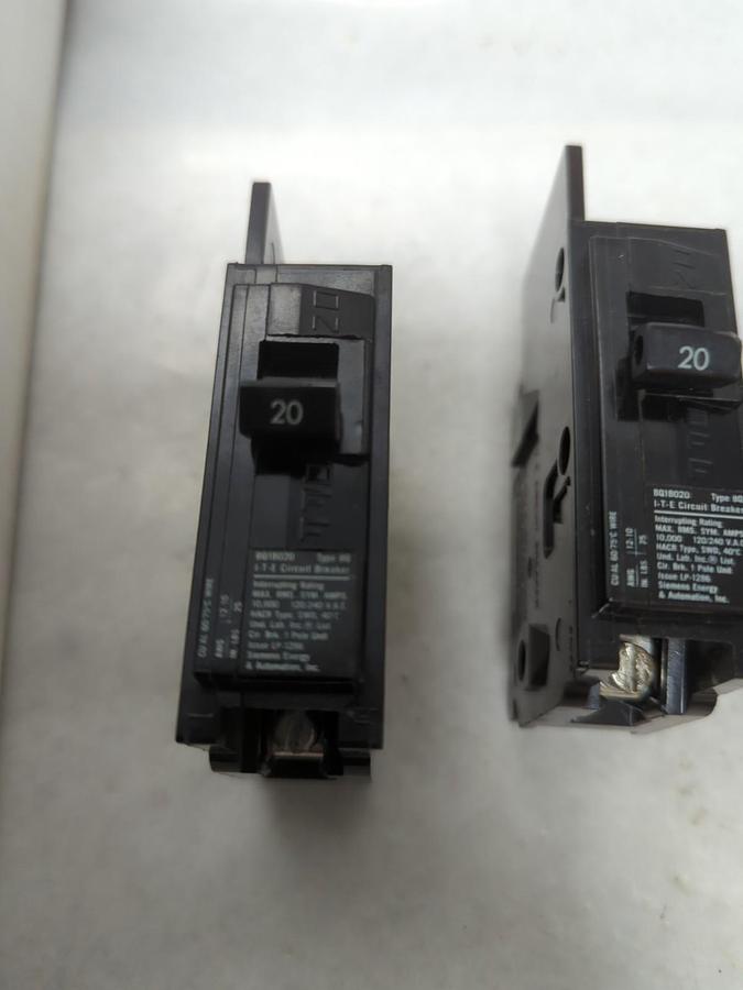 Used SIEMENS,BQ1B020,CIRCUIT BREAKER 20 AMP 1-POLE LOT OF 4 PRE-OWNED