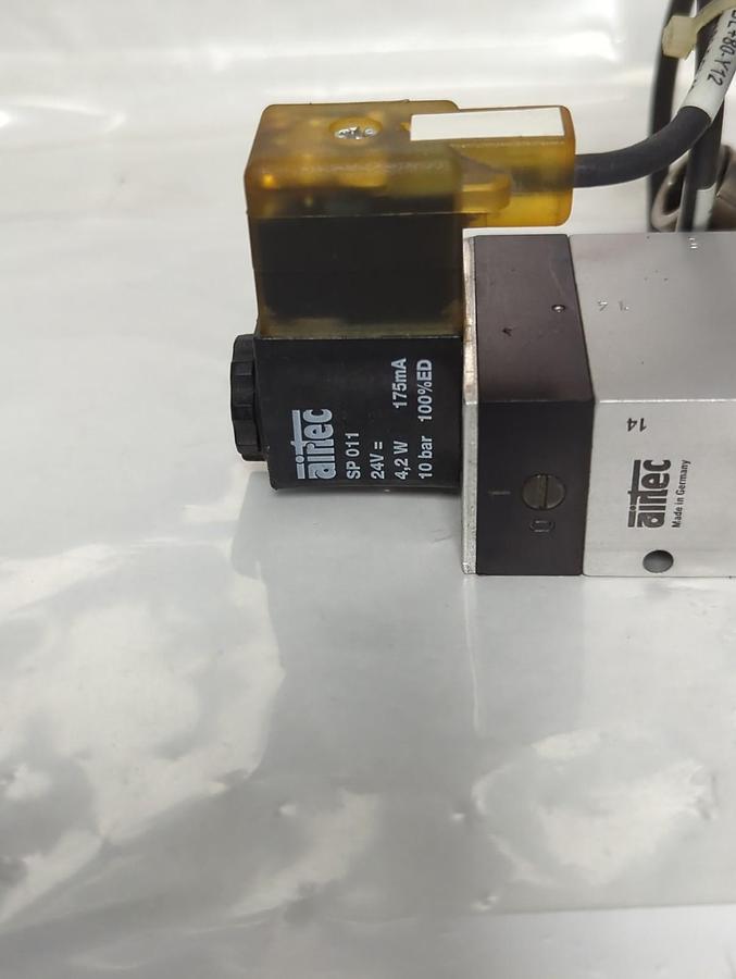 Used AIRTEC,KM-10-520-HNX-XXX,SOLENOID VALVE PRE-OWNED