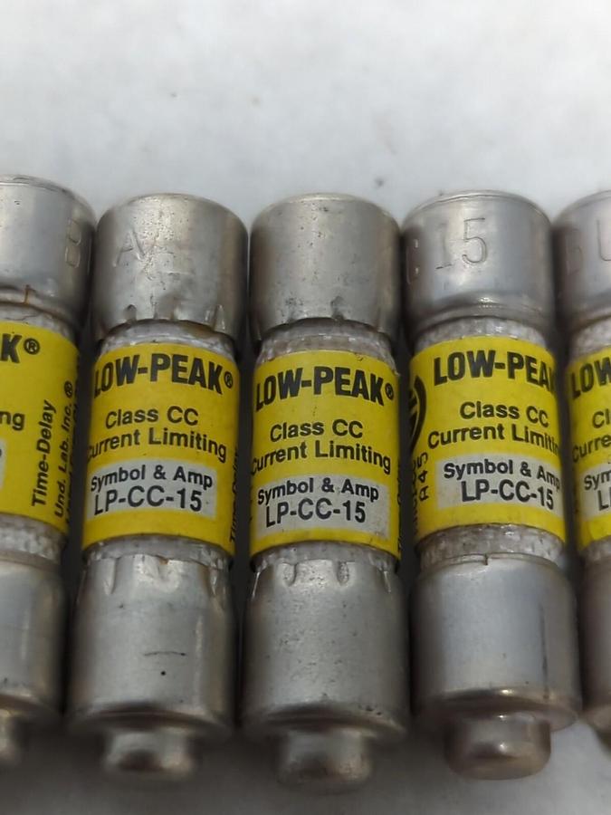 COOPER BUSSMANN,LP-CC-15,LOW-PEAK 15 AMP FUSE LOT OF 10 NOS