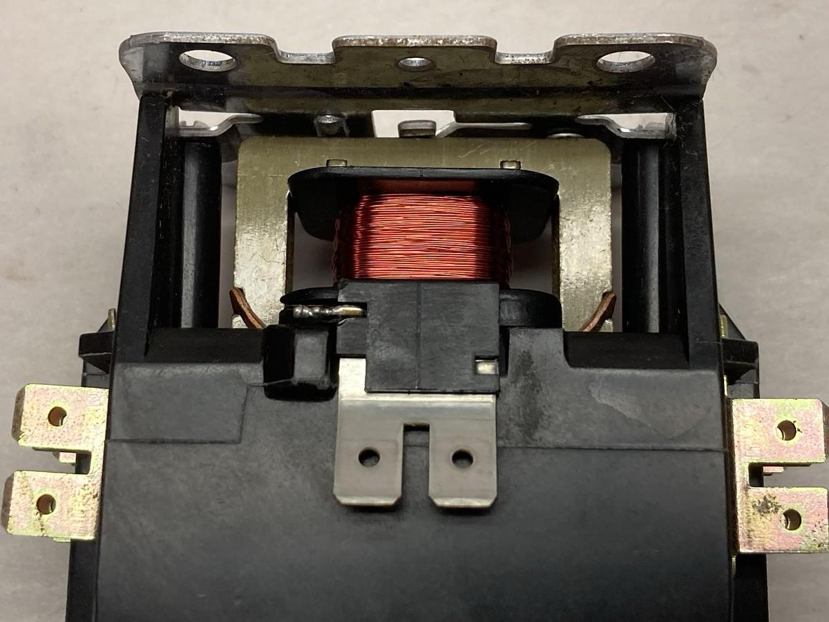Furnas,45CG20AJ,2-Pole Definite Purpose Contactor Ser C 24V