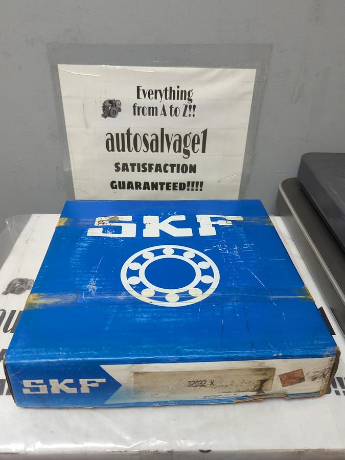 SKF,32032X,COMPLETE ROLLER BEARING SEALED BOX
