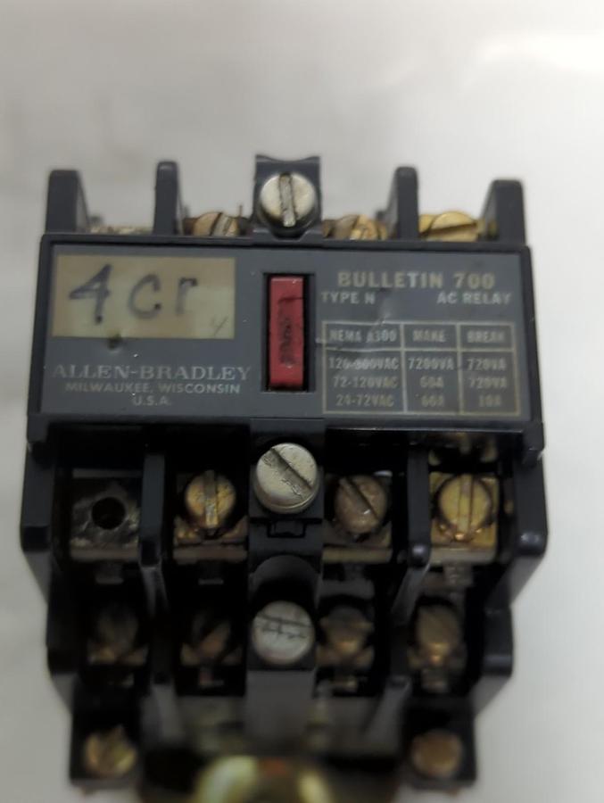 Used ALLEN BRADLEY,700-N400A1,SERIES C AC RELAY TYPE N NEMA A300 PRE-OWNED
