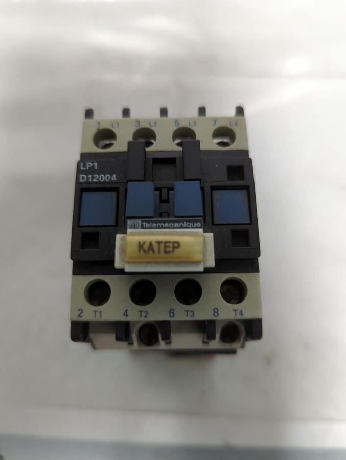 Used TELEMECANIQUE,LP1 D12004,CONTACTOR PRE-OWNED