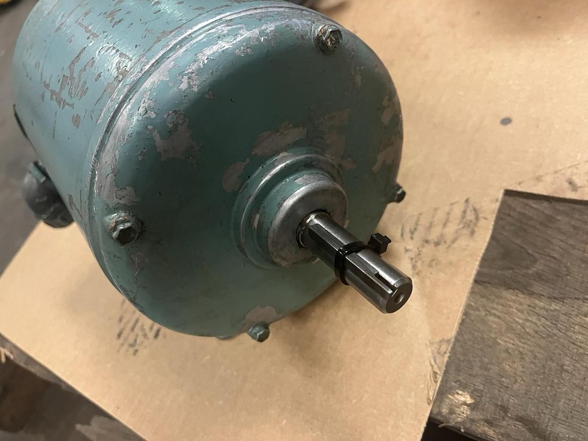 Used BROWN AND SHARPE,63473B0G1,AC MOTOR 1/3HP 3450RPM D56 3PH