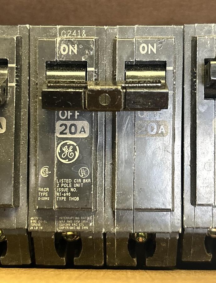 Used GENERAL ELECTRIC,THQB220,CIRCUIT BREAKER 20A 120/240V 2P LOT OF 5