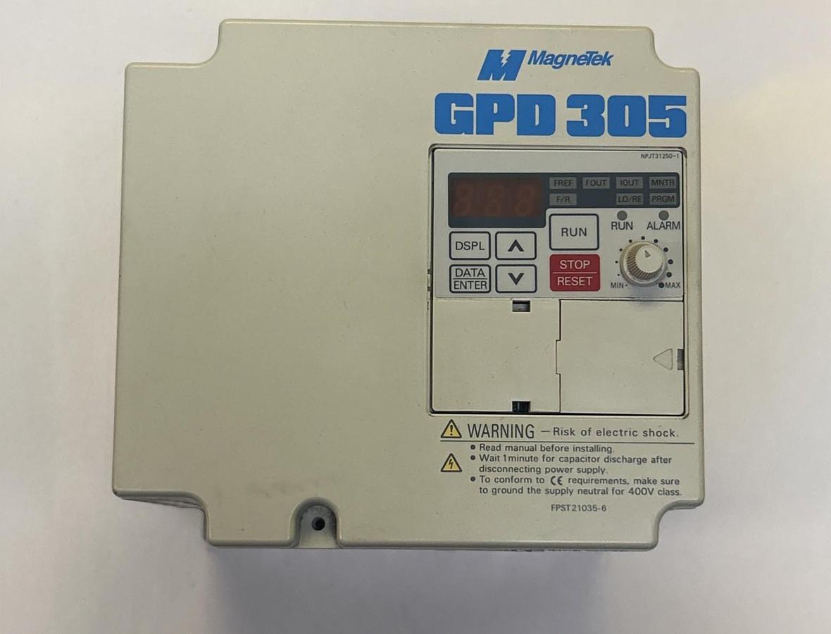 Used MAGNETEK,JDB009,GPD 305 AC DRIVE 12AMP 5HP 460V