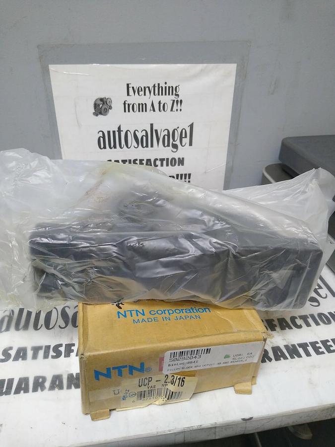 NTN,UCP-2.3/16,PILLOW BLOCK BEARING 2-3/16 INCH BORE NOS