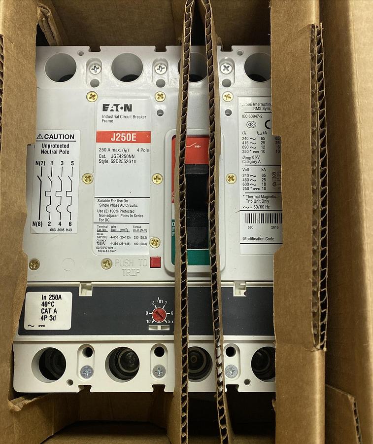 Used EATON,JGE4250FAG,CIRCUIT BREAKER 250A 690V 4 POLE NEW