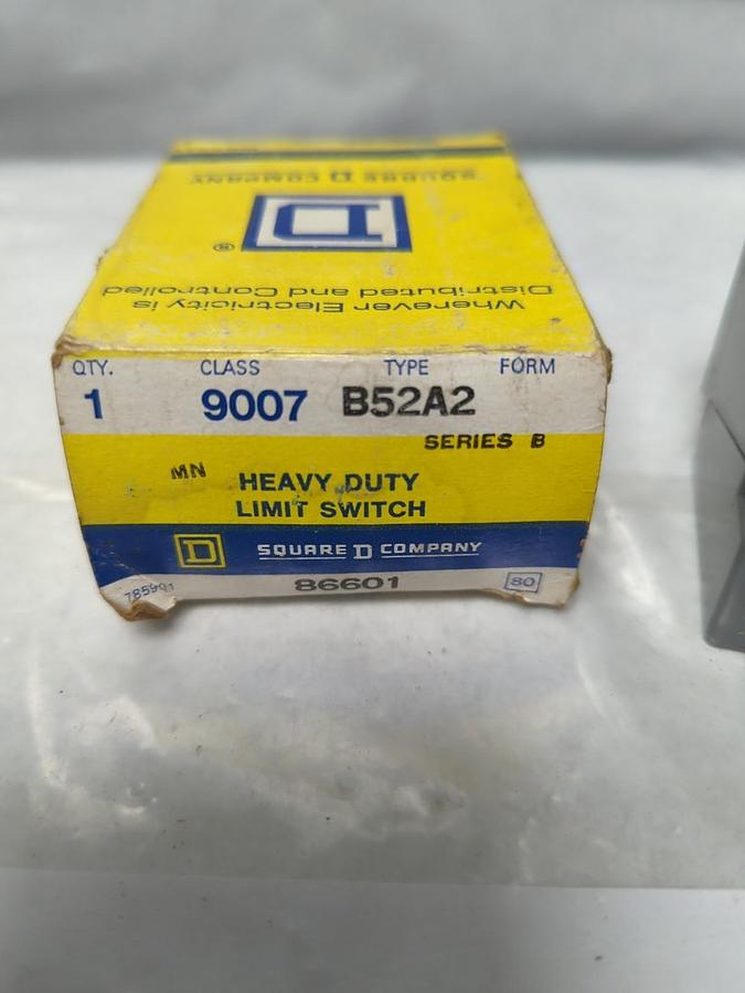 SQUARE D,9007-B52A2,HEAVY DUTY LIMIT SWITCH SERIES B NOS