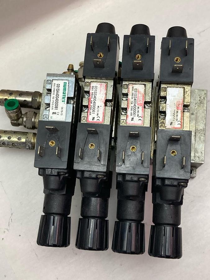 Used Numatics,031SS4004000061,Solenoid Valve w/Sub-D Connector Block