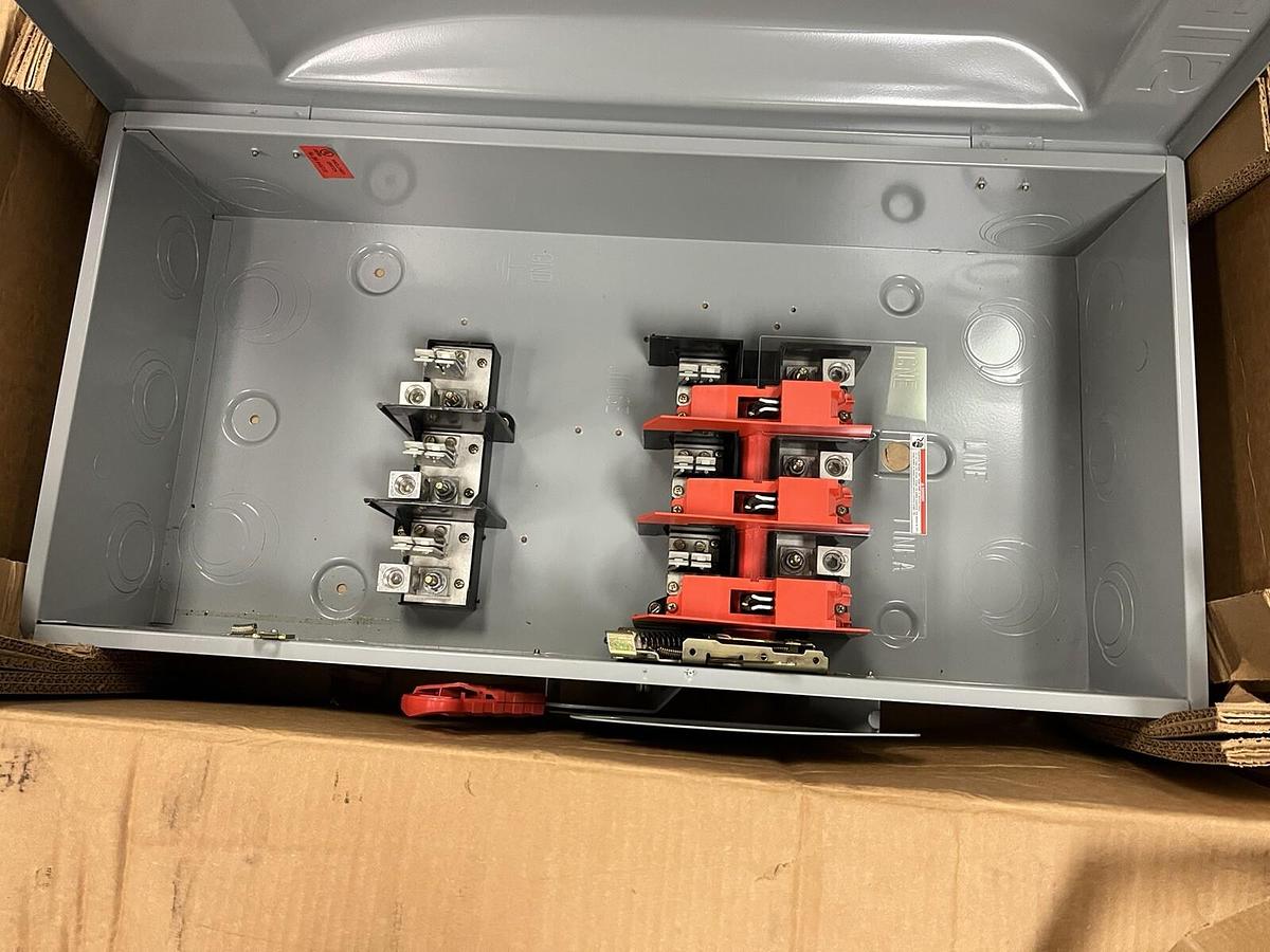 SIEMENS,HF364,200A 600V HEAVY DUTY SAFETY SWITCH