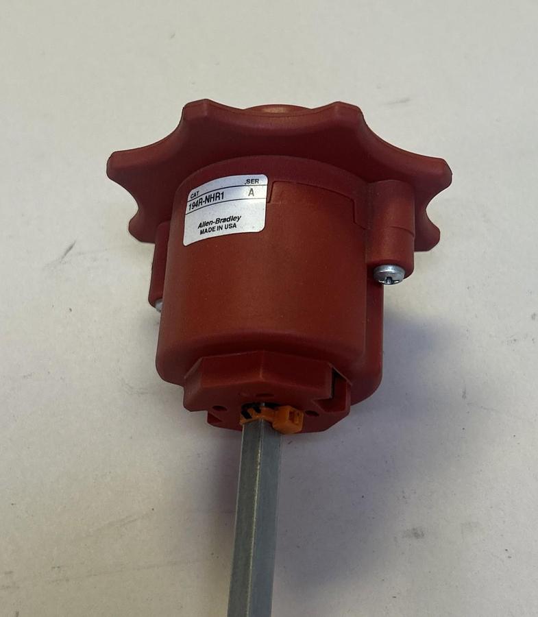 Used ALLEN BRADLEY,194R-NHR1,DISCONNECT SWITCH HANDLE