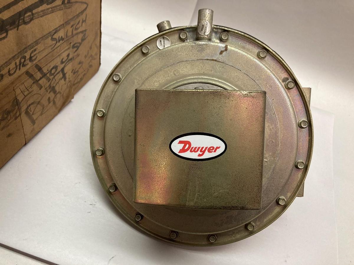 Dwyer,1638-10,Differential Pressure Switch