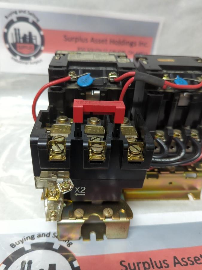 Used SQUARE D,8736SB04,SIZE 0 REVERSING STARTER 120V 60HZ COIL