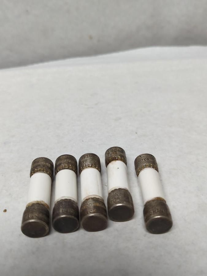 Used COOPER BUSSMANN,FWX 30,SEMICONDUCTOR 30 AMP FUSES LOT OF 5 PRE-OWNED