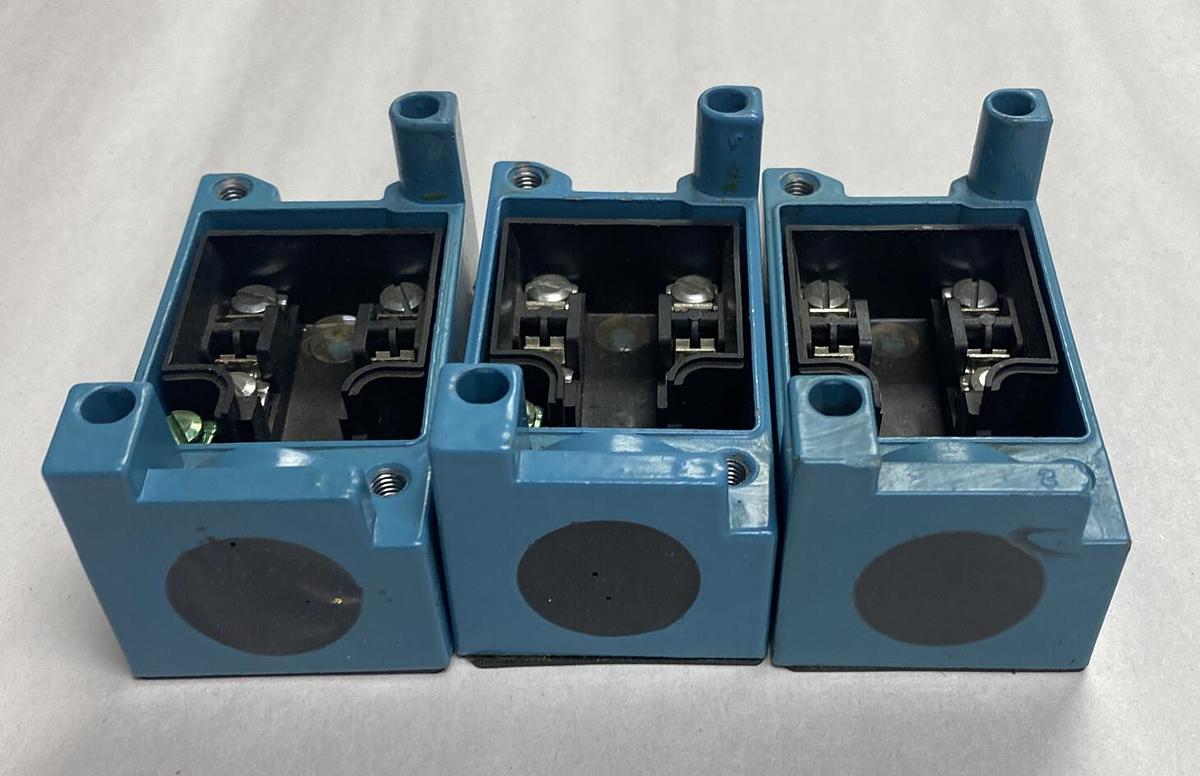 Honeywell Micro Switch,LSZ4015,Limit Switch Receptacle Base Lot Of 3 NOS