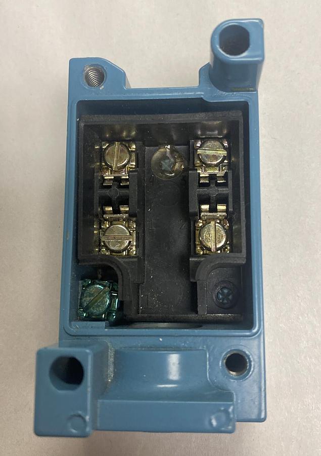 Honeywell Micro Switch,LSZ4001,Limit Switch NOS