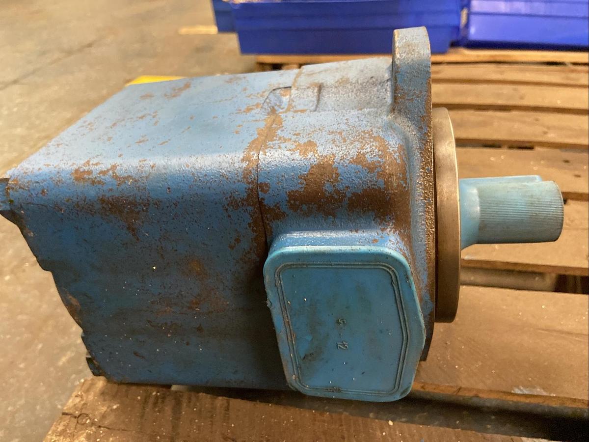 Used BenchMark,45v50a-1a22,Hydraulic Vane Pump Refurbished