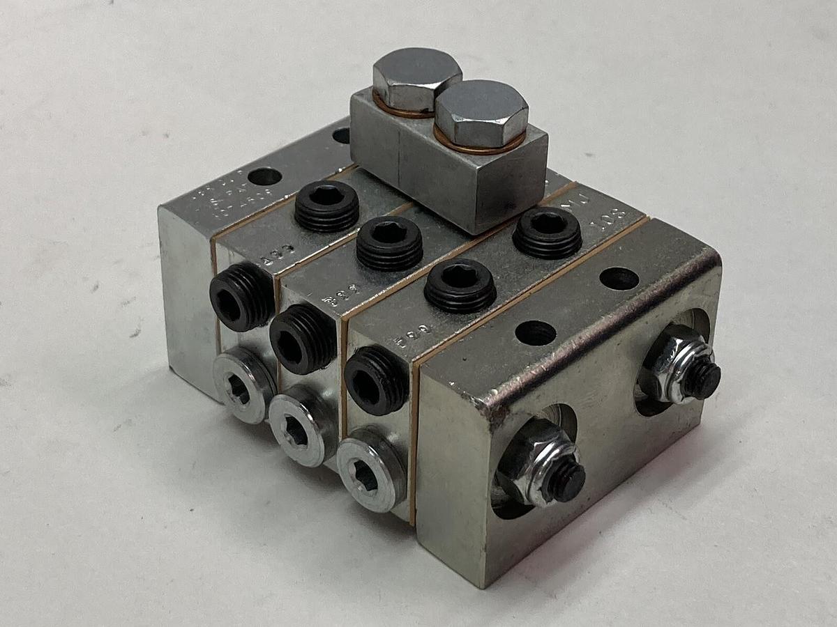 Graco,3074509,Divider Valve