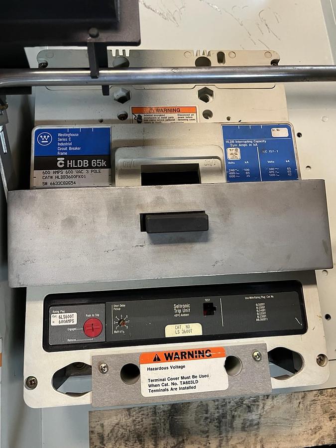 Used CUTLER HAMMER,HLDB3600FK01,HLDB 600A BREAKER F2100 MCC BUCKET