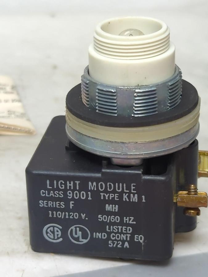 SQUARE D,9001 K2L-1G,ILLUMINATED PUSH BUTTON TRANSFORMER TYPE NOS