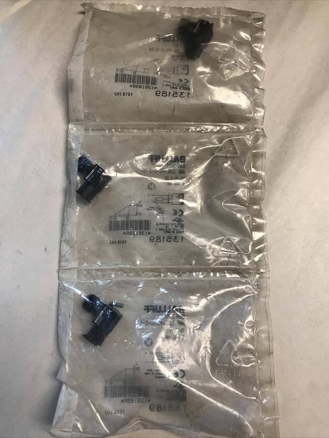 Used Balluff,BMF 32M-PS-C-2-S4,Magnetic Sensor 10-30VDC 200mA Lot Of 3 NOS