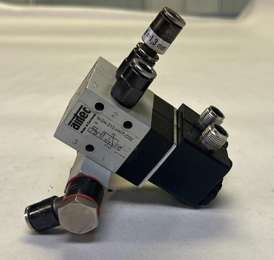 Used AIRTEC,M-04-310-HNT-O32,SOLENOID VALVE