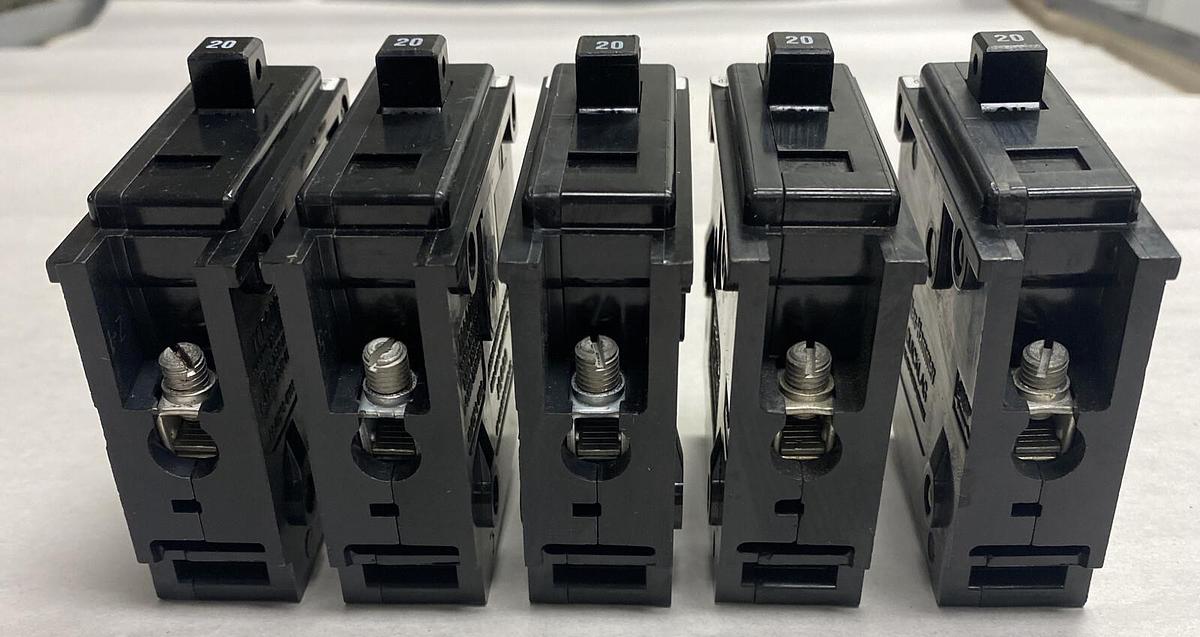 Cutler-Hammer,M1640,Circuit Breaker 20A 240V 1 Pole Lot Of 5 NOS