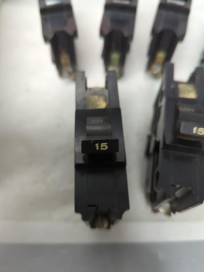 Used F.P.E.,NB15,CIRCUIT BREAKER 15 AMP 1-POLE LOT OF 6 PRE-OWNED