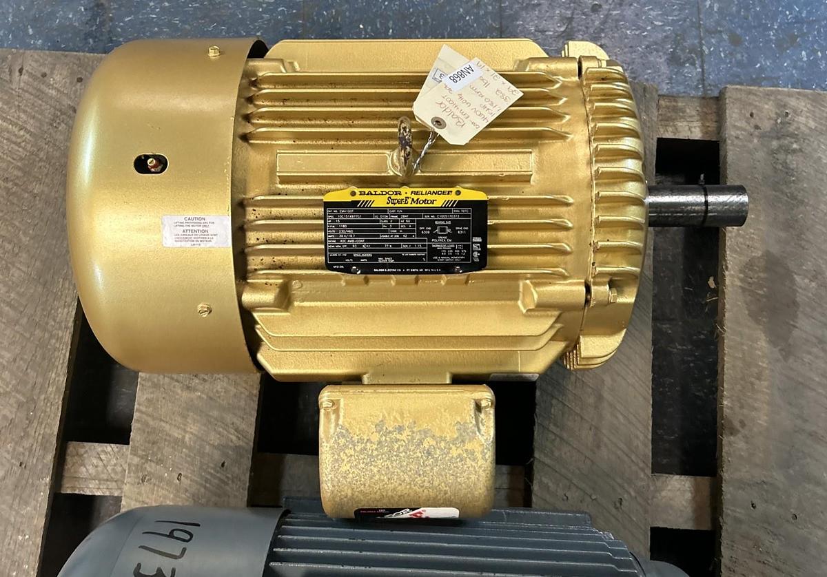 Used BALDOR,EM4100T,SUPER-E MOTOR 15HP 1180RPM 230/460V 3PH 284T FRAME