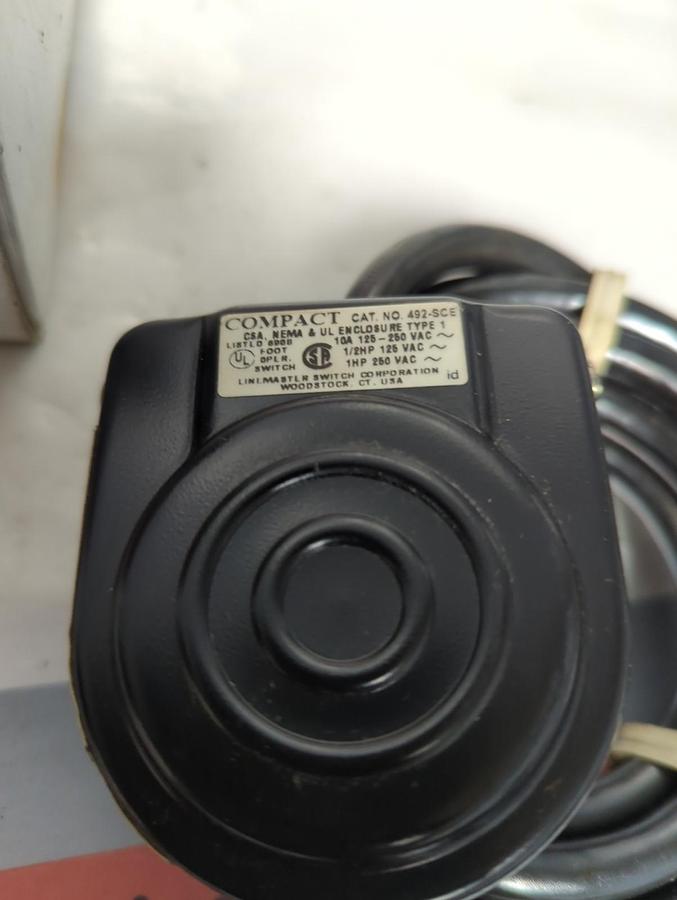 LINEMASTER,492-SCE,COMPACT FOOT SWITCH NOS
