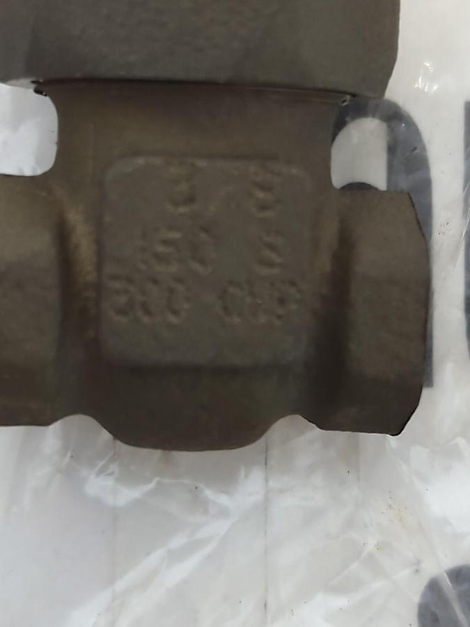 STOCKMAN,FIG B-120,GATE VALVES 3/8 INCH NPT 300CWP/150SWP LOT OF 2 NOS