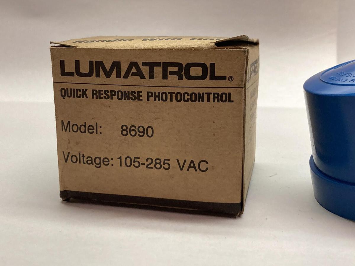 Fisher Pierce,8690 105-285 VAC,Photoelectric Outdoor Lighting Control