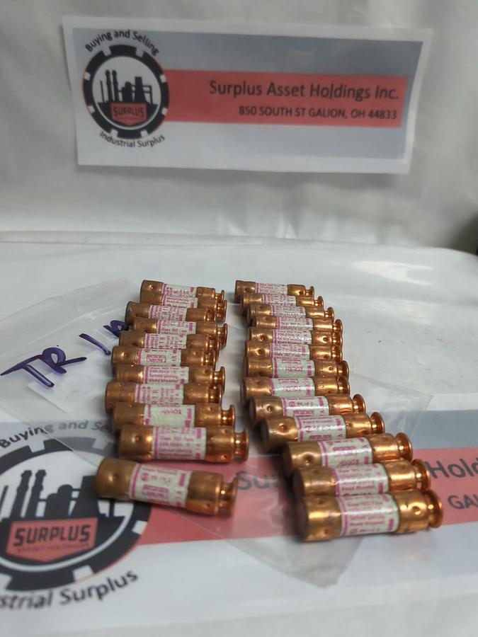 Used GOULD SHAWMUT,TR-1R,TRI-ONIC 1 AMP FUSE LOT OF 24 PRE-OWNED