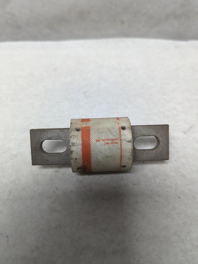 Used GOULD SHAWMUT,A25X300,AMP-TRAP 300 AMP FUSE PRE-OWNED