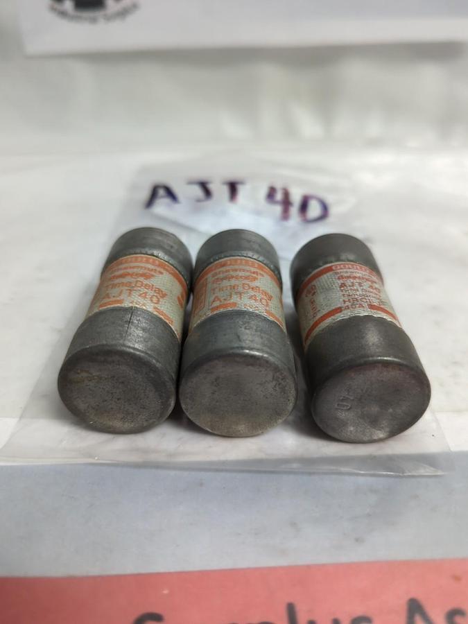 Used GOULD SHAWMUT,AJT 40,AMP-TRAP 40 AMP FUSE LOT OF 3 PRE-OWNED