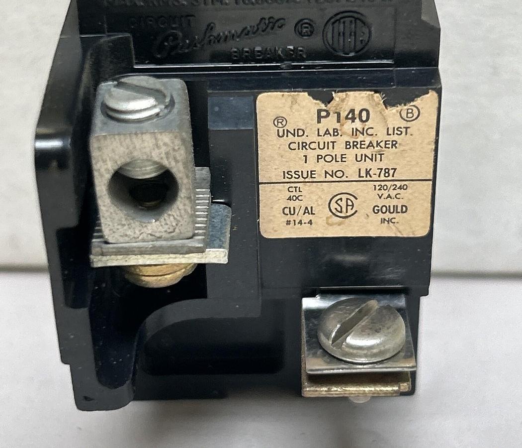 Used GOULD,P140,PUSHMATIC CIRCUIT BREAKER 40A 120/240V 1P LOT OF 4