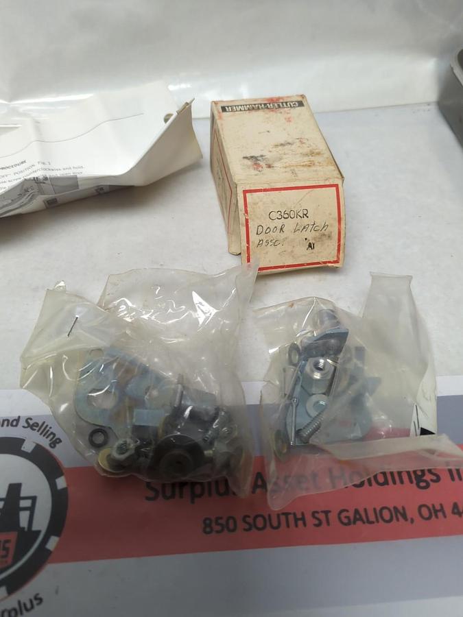 CUTLER-HAMMER,C360KR,DOOR LATCH ASSEMBLY BOX OF 2 NOS