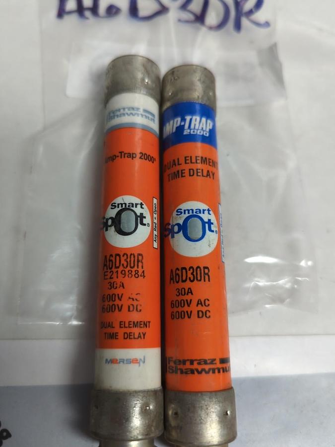 Used FERRAZ SHAWMUT,A6D30R,SMART-SPOT 30 AMP FUSE LOT OF 2 PRE-OWNED
