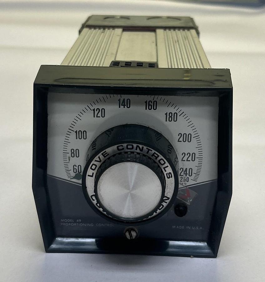 Used LOVE CONTROLS,MODEL 49,PROPORTIONING CONTROLLER
