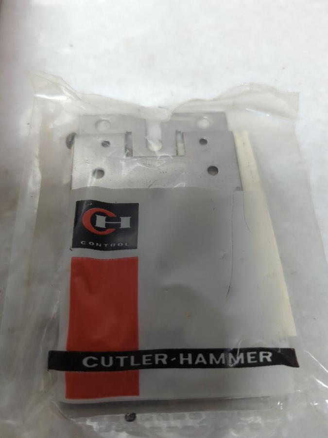 CUTLER HAMMER,D87KM2,MOUNTING PLATE MTG D57 TIMER NOS