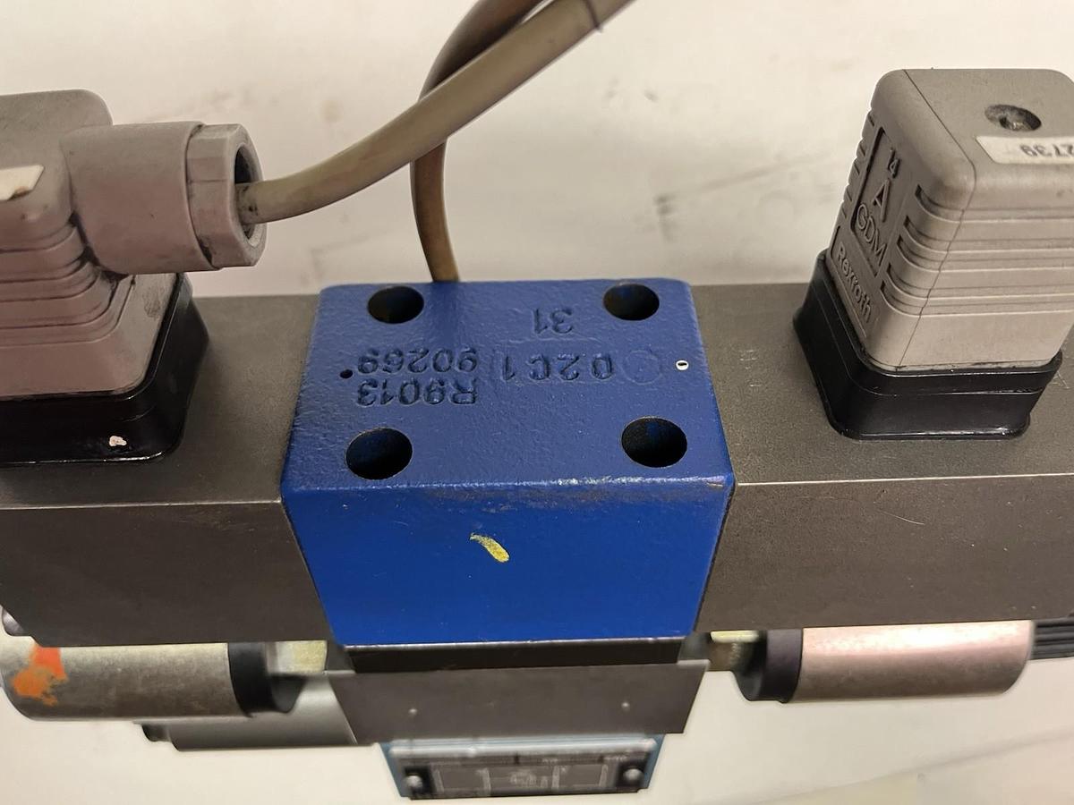 Used BOSCH REXROTH,4WRP-6-E-16S-1X/G24Z4/M-755,SERVO SOLENOID VALVE