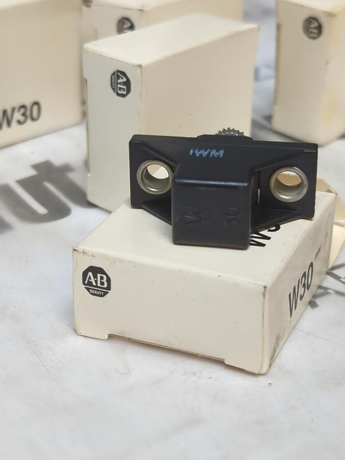 ALLEN BRADLEY,W30,OVERLOAD PROTECTION HEATER ELEMENT LOT OF 6 NOS