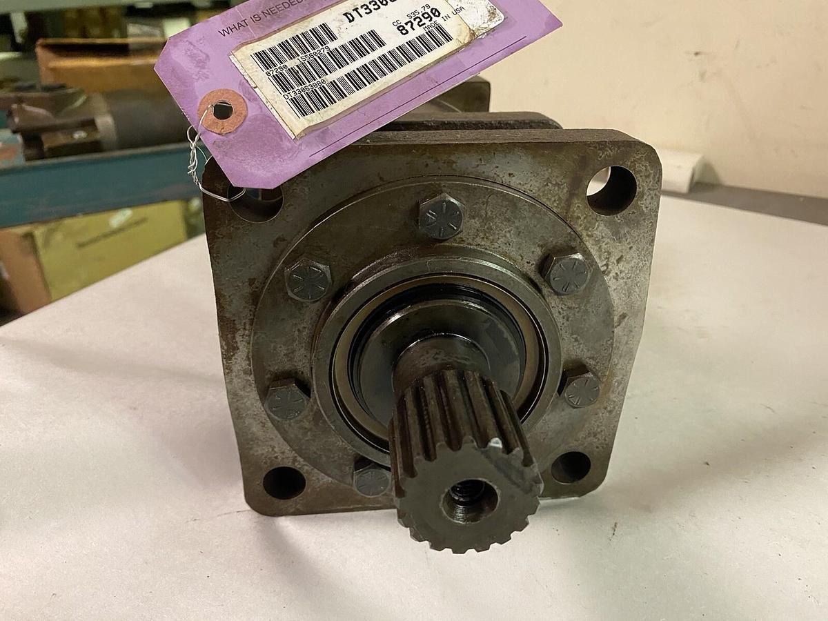 Used WHITE,DT33063880,HYDRAULIC MOTOR REFURBISHED