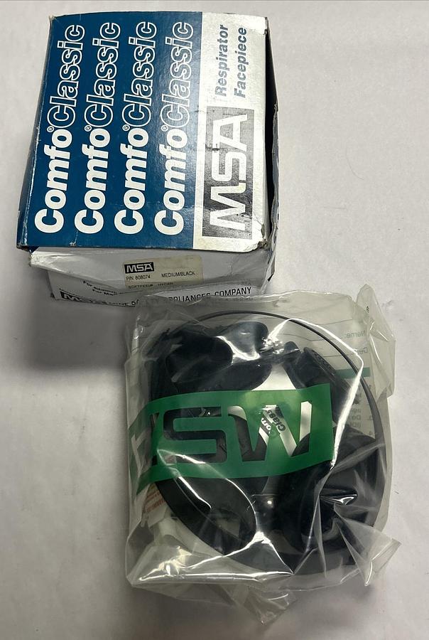 MSA,808074,MED. BLACK COMFO CLASSIC RESPIRATOR NEW