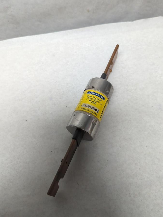 Used COOPER BUSSMANN,LPS-RK-200SP,LOW-PEAK 200 AMP FUSE PRE-OWNED
