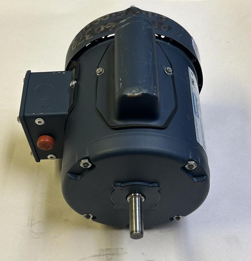 Used LEESON,101446.00,MOTOR 1/4HP 115/208-230V 1725RPM 1PH 48 FRAME