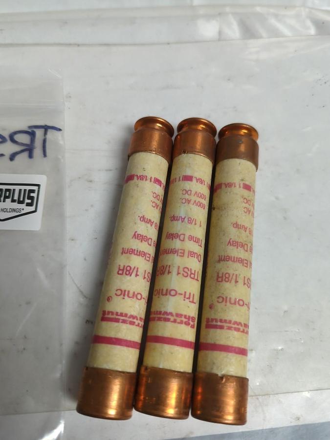 Used FERRAZ SHAWMUT,TRS1-1/8R,TRI-ONIC 1-1/8 AMP FUSE LOT OF 3 PRE-OWNED